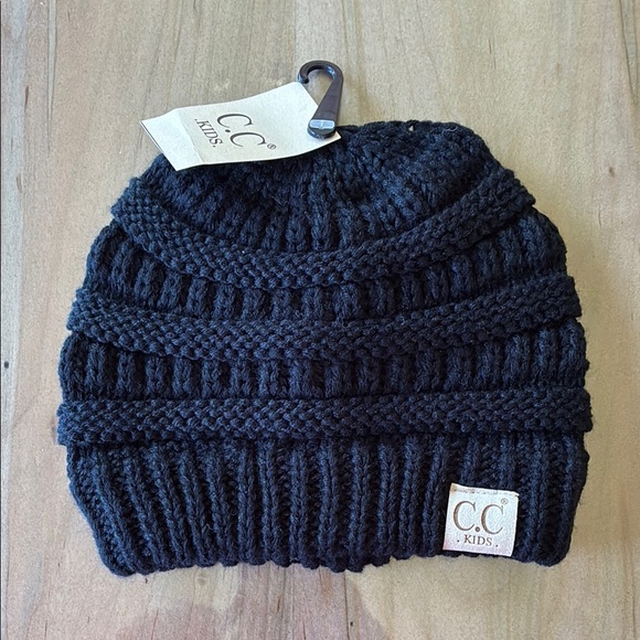 Black Knit Beanie - C.C. Kids - Picture 1 of 3